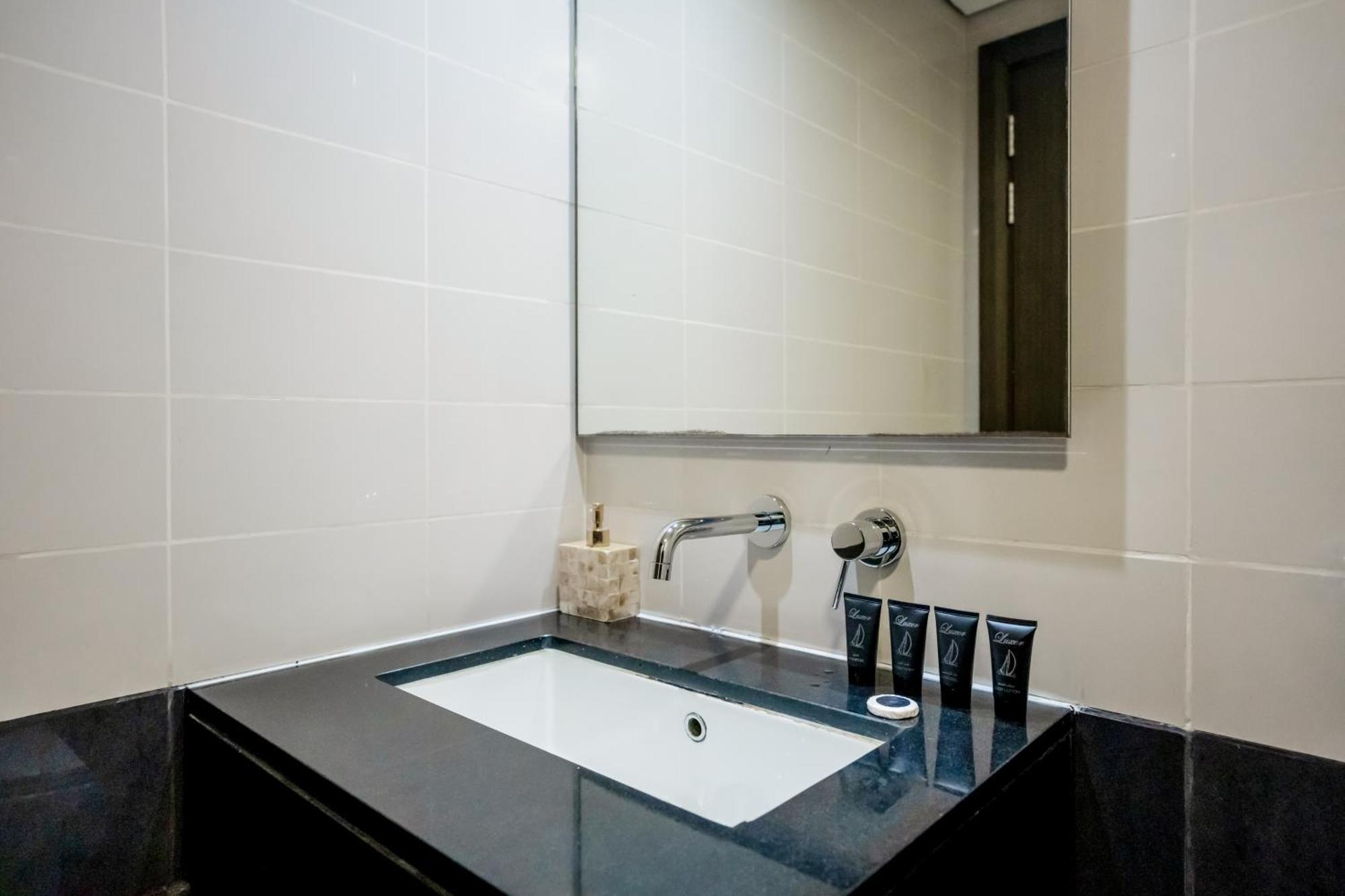 Vacay Lettings - Loft Downtown Dubai Villa Buitenkant foto