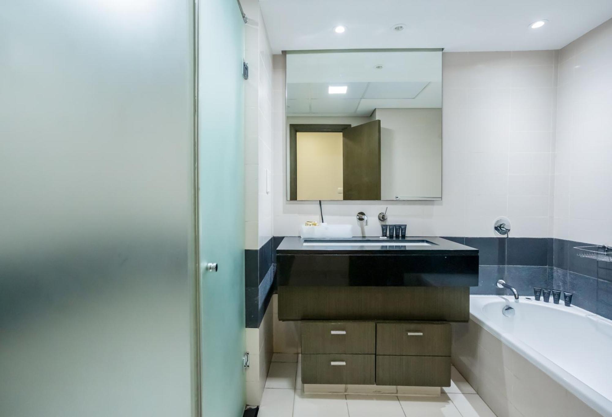 Vacay Lettings - Loft Downtown Dubai Villa Buitenkant foto