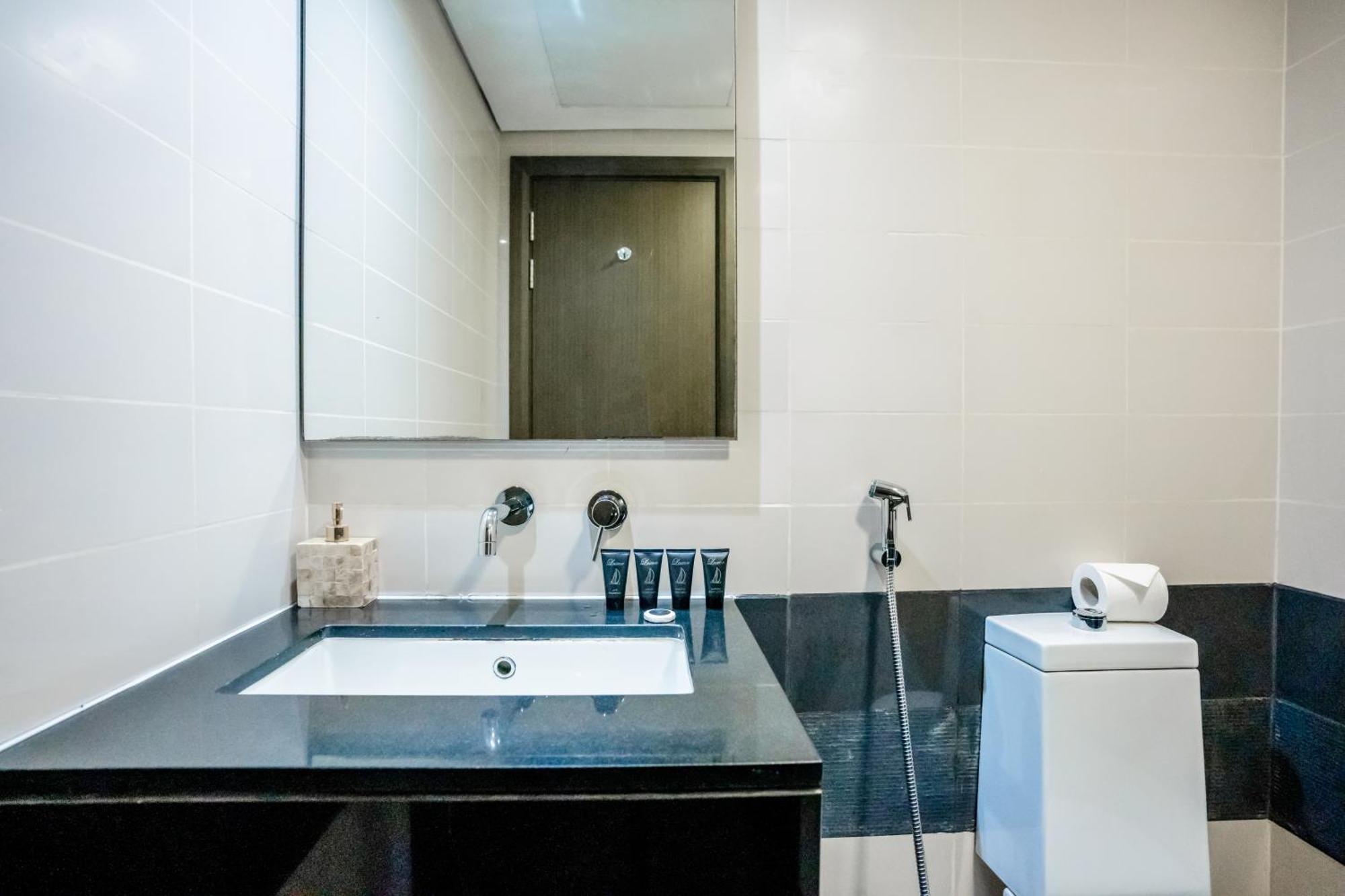 Vacay Lettings - Loft Downtown Dubai Villa Buitenkant foto